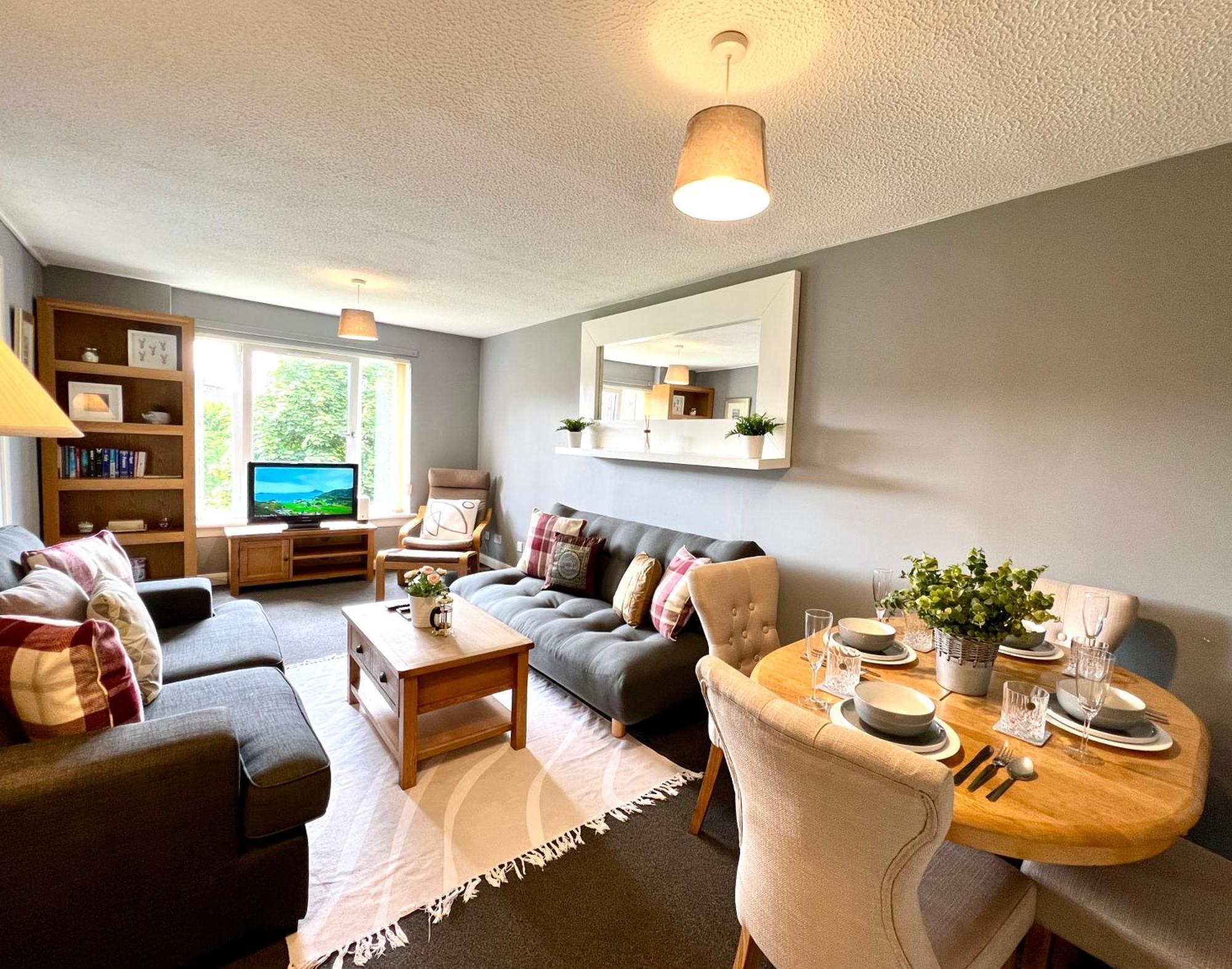 Spacious 2 Bed-Flat In Glasgow City - Free Parking Exteriör bild