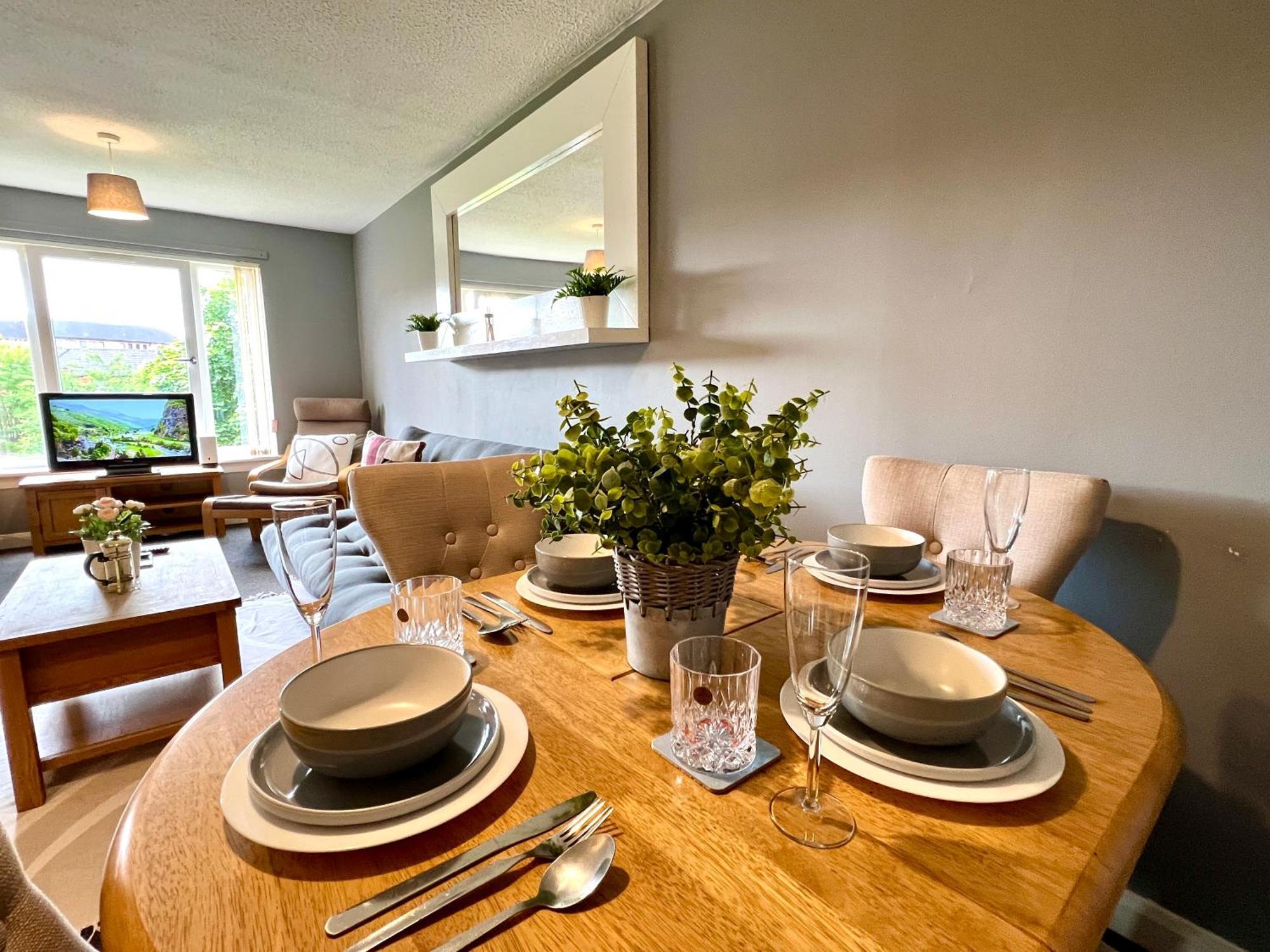Spacious 2 Bed-Flat In Glasgow City - Free Parking Exteriör bild